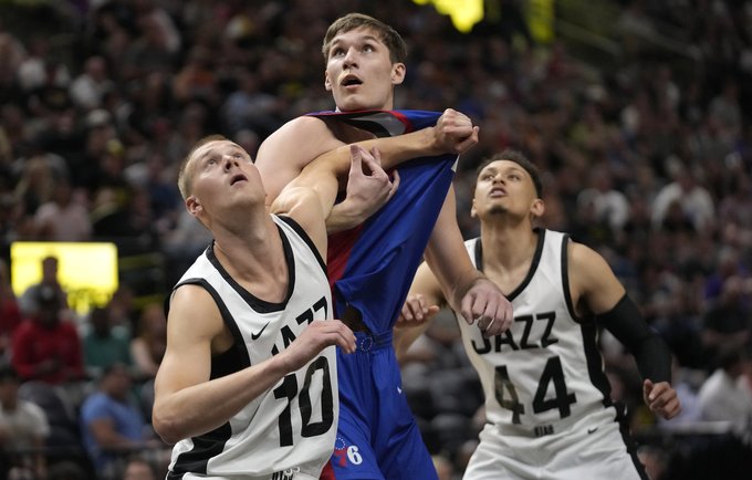 Ą.Tubelis išbandė NBA Vasaros lygos parketą (Scanpix nuotr.)