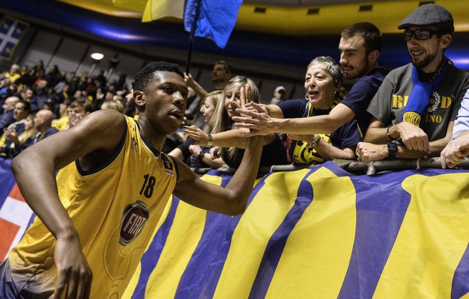 D.Okeke rengiasi sugrįžti ant parketo (Scanpix nuotr.)