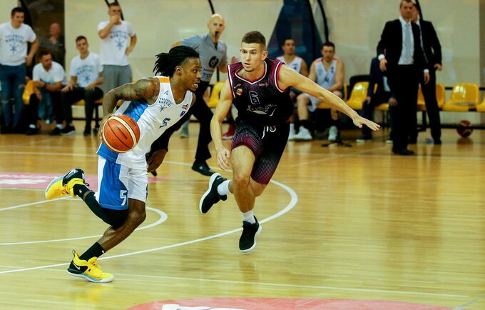 Jalenas Riley pelnė 33 taškus