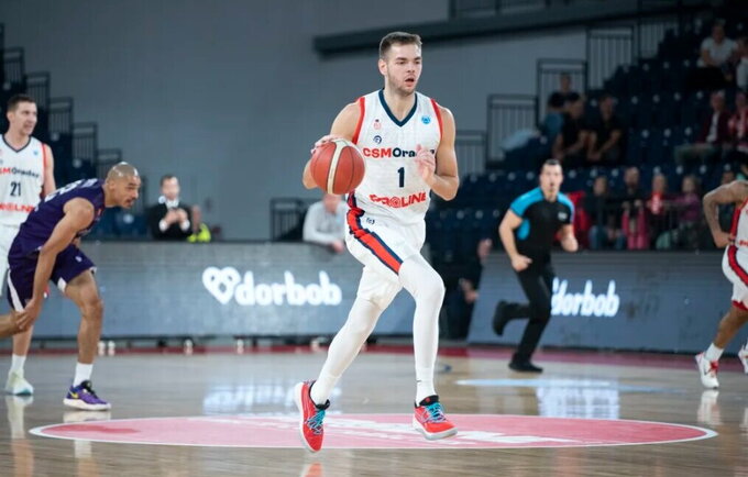 D.Tarolis grįžo į Lietuvą (FIBA nuotr.)