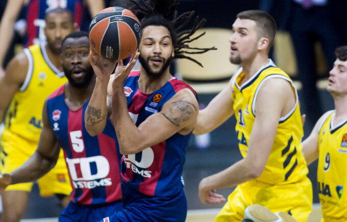 P.Henry taps Senegalo piliečiu (Scanpix nuotr.)