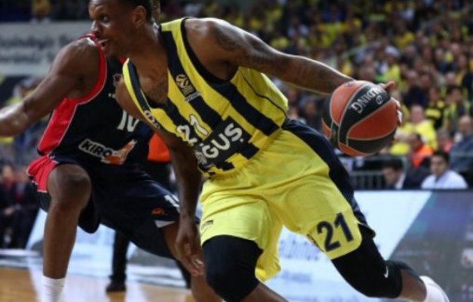 J.Nunnally grįžta į Eurolygos kovas