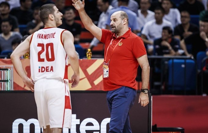 Z.Mitrovičius pyko ant teisėjų (FIBA nuotr.)