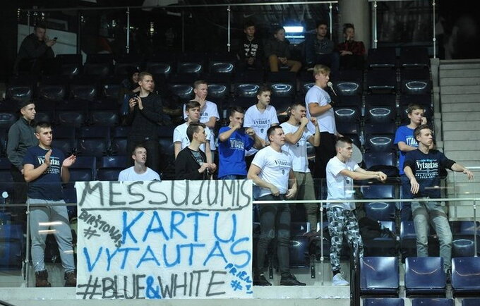 „Vytautas“ griežtina tvarką žurnalistams (Rokas Lukoševičius, Fotodiena.lt)