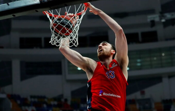 N.Milutinovas Maskvos palikti nesiruošia (Euroleague.net)