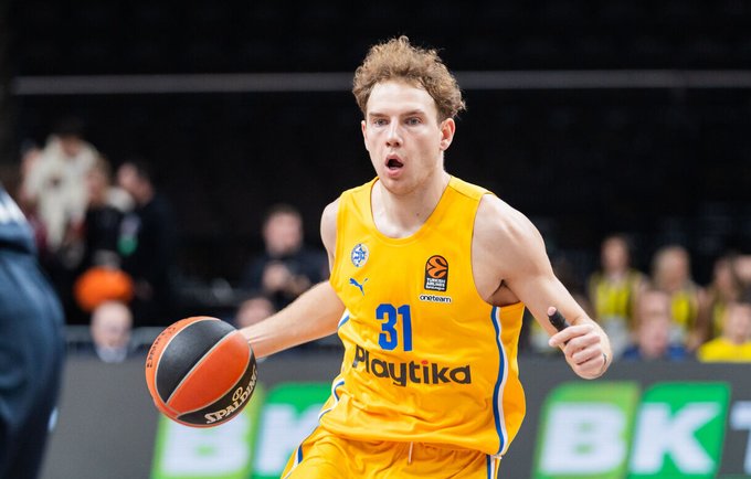 R.Jokubaitis žibėjo, bet pergalės nenukalė (BNS nuotr.)
