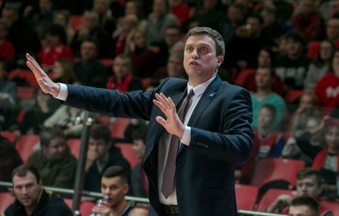 D.Adomaitis ruošia komandą svarbiam mačui (BNS nuotr.)