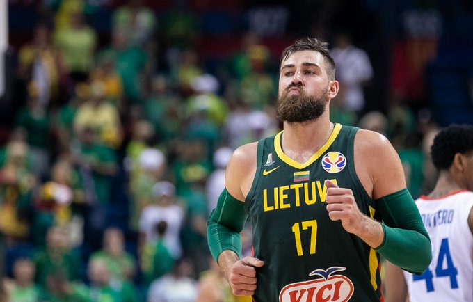 J.Valančiūnas padės rinktinei atrankoje į olimpiadą (BNS nuotr.)