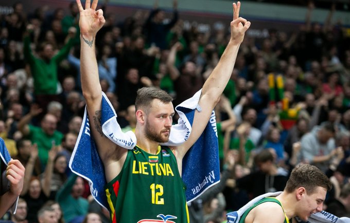 „Penktas kėlinys“: D.Motiejūno kaprizai, „Ryto“ priekinė linija ir geriausi visų laikų Lietuvos krepšininkai