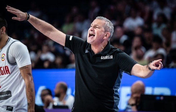 I.Zouros stos prie AEK vairo (FIBA nuotr.)