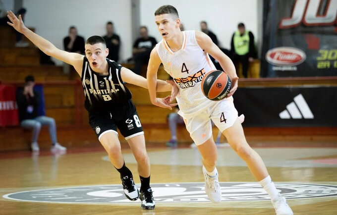 N.Stuknys surinko 20 naudingumo balų (Euroleague.net)