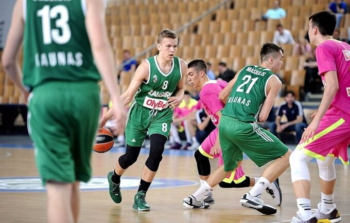 A.Velička išrinktas į simbolinį penketą (Euroleague.net)
