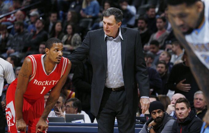 K.McHale'as „Rockets“ gretose darbuosis dar mažiausiai trejus metus (Scanpix nuotr.)