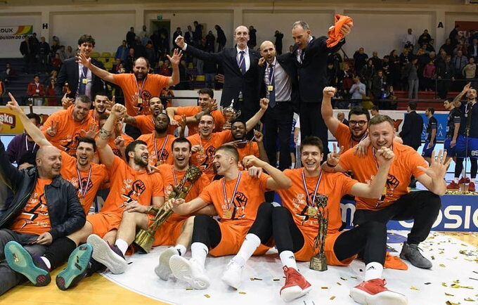 „Cedevita“ iškovojo trofėjų
