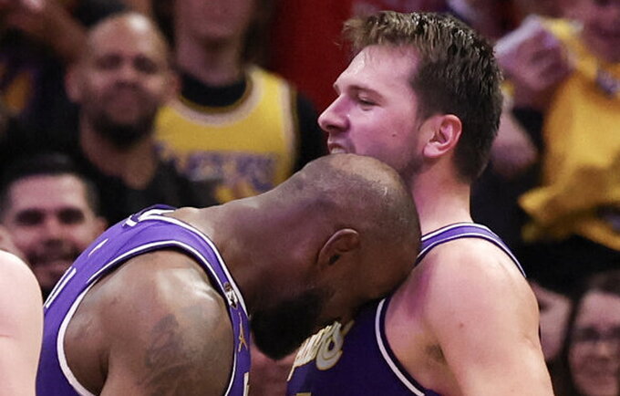 „Lakers“ sukūrė įspūdingą tandemą (Scanpix nuotr.)