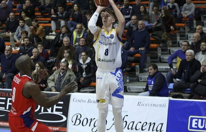 A.Kulboka sumetė visus mestus tritaškius (FIBA Europe nuotr.)