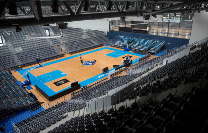 „Gradski Vrt“ arena – ruošiama penktadienio mačui (BNS nuotr.)
