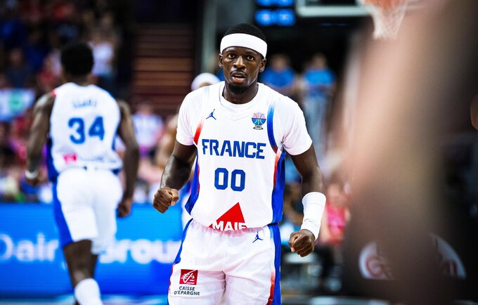 S.Francisco spindėjo prieš slovėnus (FIBA nuotr.)