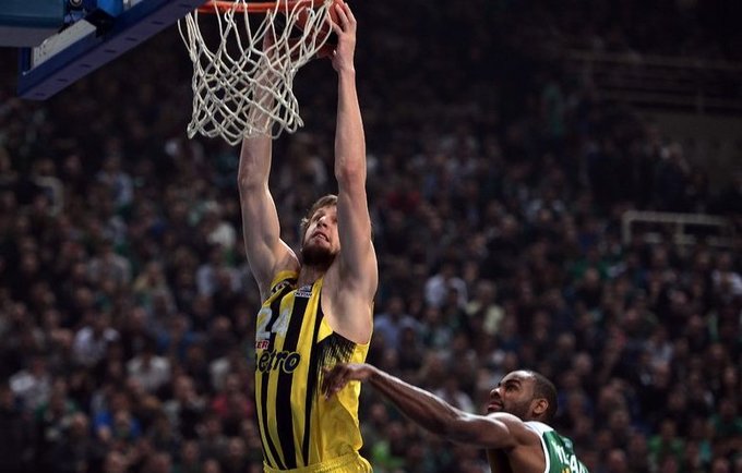 J.Vesely baigs sezoną Turkijoje (Scanpix)