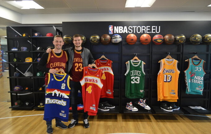 LSU studentai lankėsi NBA būstinėje