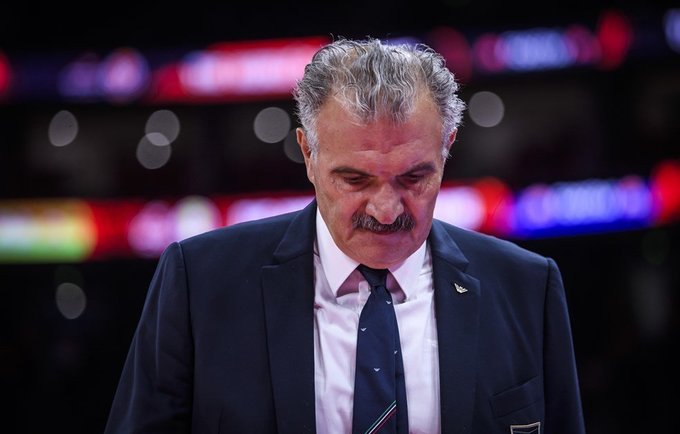 R.Sacchetti imasi legendinio klubo treniravimo (FIBA nuotr.)