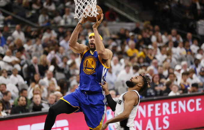 J.McGee turėtų palikti NBA čempionus (Scanpix nuotr.)