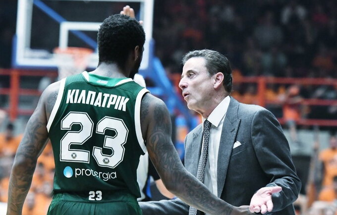 D.Giannakopoulos pravirkdytas R.Pitino: jeigu galėsiu atsivežti visą šeimą, grįšiu darbuotis į Atėnus