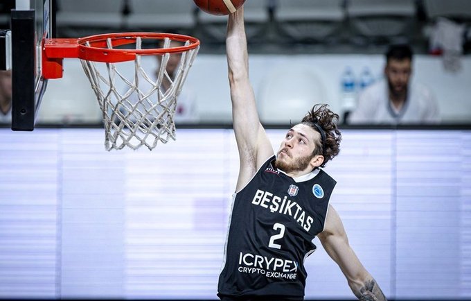 Š.Hazeras keliasi į Eurolygos klubą (FIBA Europe nuotr.)
