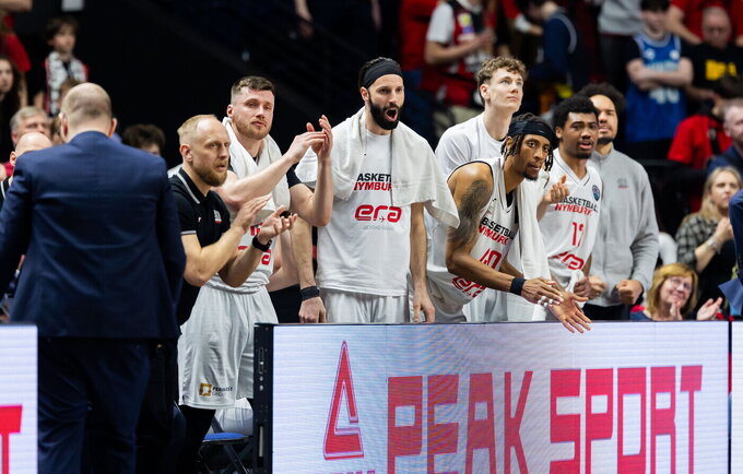 ERA komanda bandys pratęsti tarptautinį sezoną (BNS nuotr.)