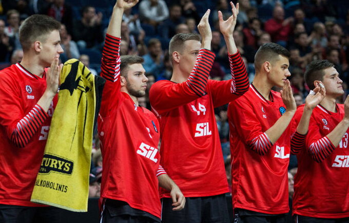 Vilniečiai įstrigo Podgoricos oro uoste (BNS nuotr.)