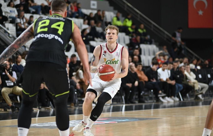 K.Žemaitis keičia komandą