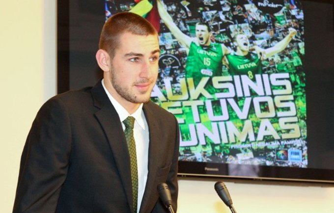 Jonas Valančiūnas (D.Radlinskas, Fotodiena.lt).