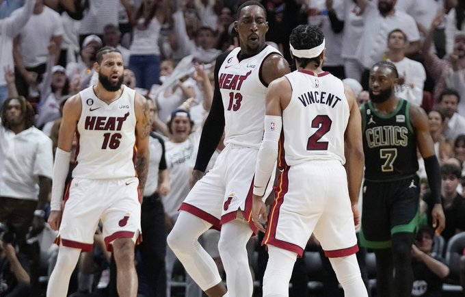 Heat, Adebayo, Vincentas (Scanpix nuotr.)