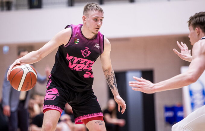 T.Januševičius žais Jonavoje (Foto: Rokas Lukoševičius)