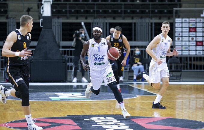 J.Selby ieškos naujo darbo (BNS nuotr.)