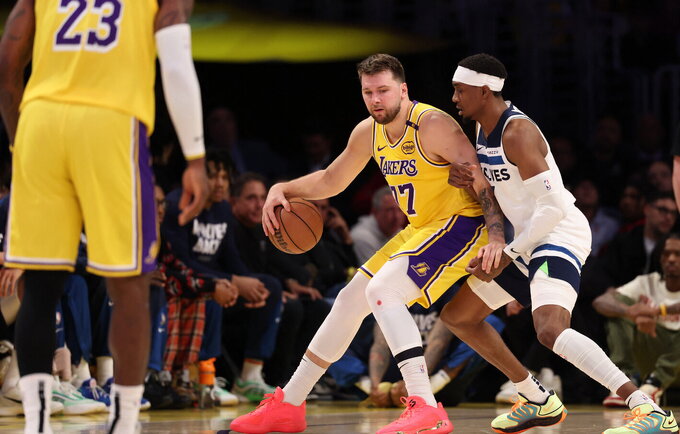 L.Dončičius vedė į priekį „Lakers“ (Scanpix nuotr.)