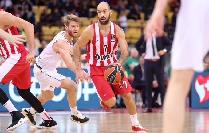 „Žalgirio“ pralaimėjimas Pirėjuje: K.Kemzūros pasirinkta rizika, lyderių trūkumas ir ryškėjanti žalgiriečių problema