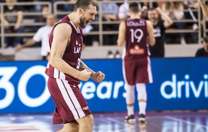J.Strelniekas tapo vedliu (FIBA Europe nuotr.)