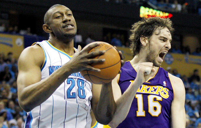 D.J.Mbenga žaidė NBA septynis sezonus (Scanpix nuotr.)