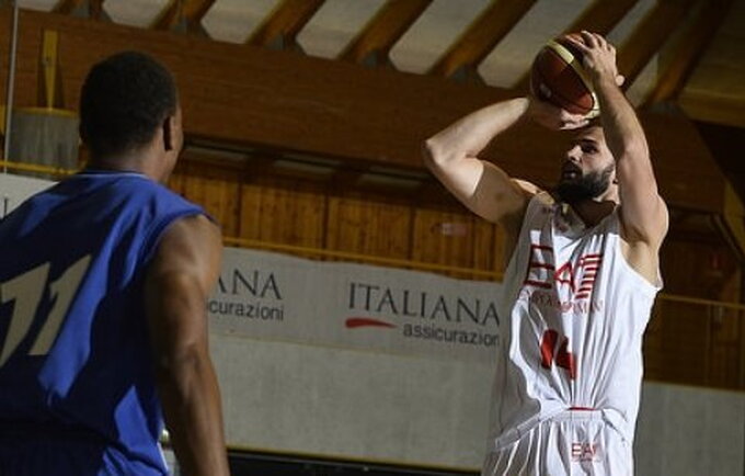 L.Kleiza įmetė 8 taškus