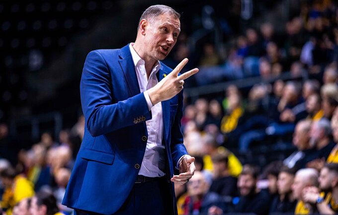 D.Songaila nusivylė rungtynių viduriu (Euroleague.net)