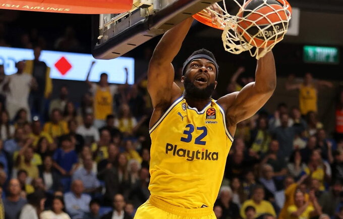 J.Nebo galės žaisti Nigerijos rinktinėje (Euroleague.net)