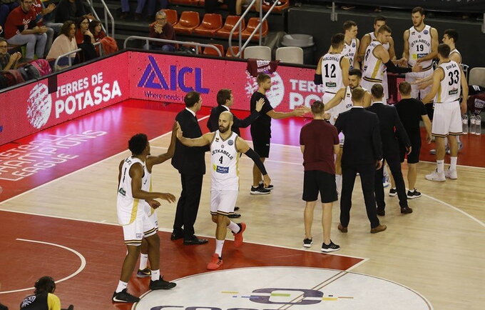 „Lietkabelis“ rūbinę paliko idealiai sutvarkytą  (FIBA nuotr.)
