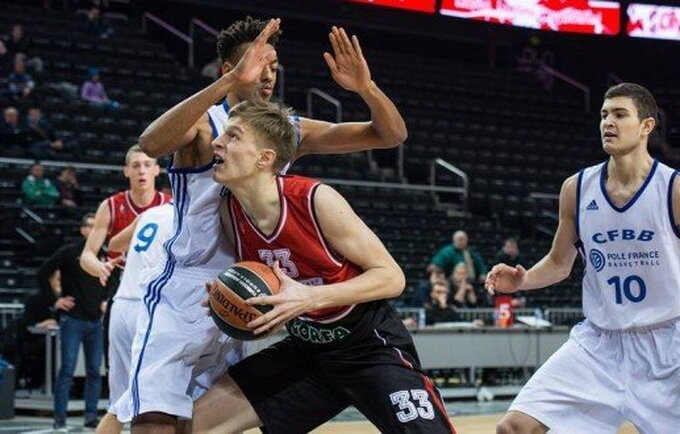 Y.Masalskis rungtyniaus NKL (Nuotr.: adidasngt.com)