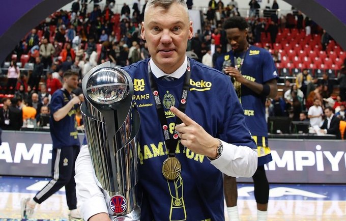 „Fenerbahče“ laimėjo titulą