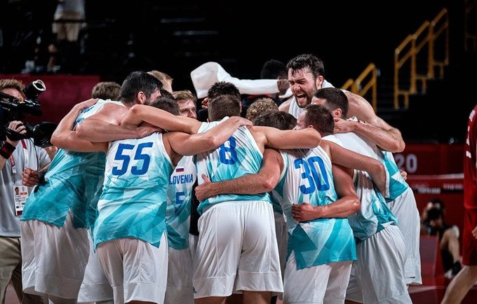 Slovėnijos rinktinė pasitikta itin griausmingai (FIBA nuotr.)