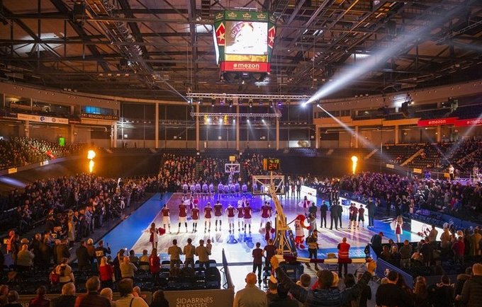 Šį sezoną „Cido“ arenoje sirgalių buvo dvigubai mažiau nei pernai (FIBA Europe nuotr.)