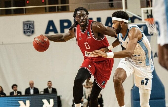 J.Motley liks Tel Avivo klube
