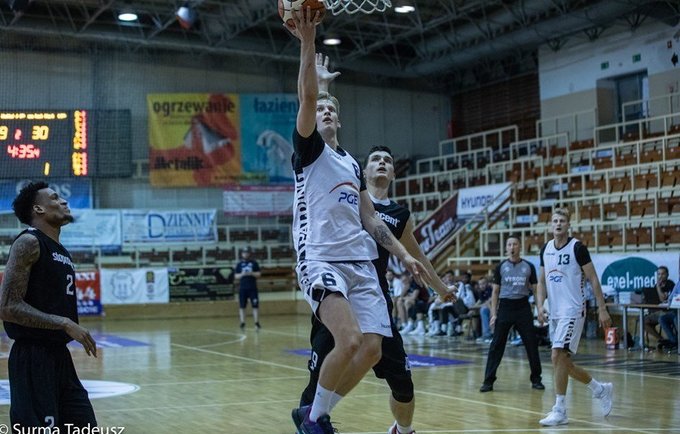 J.Gintvainis pelnė 16 taškų