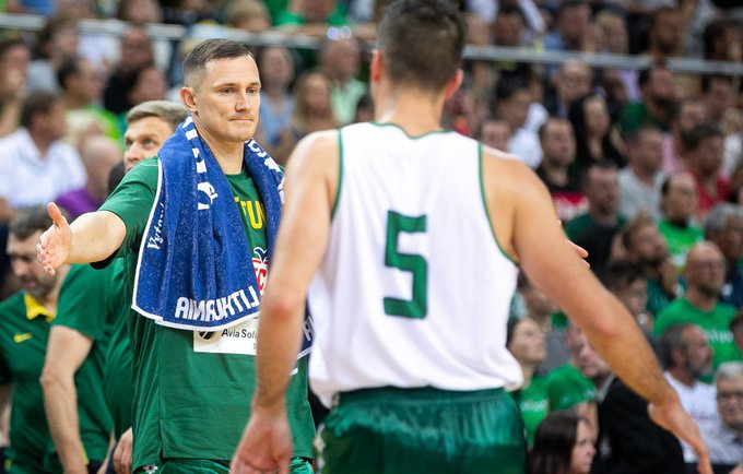Lietuva–Serbija: puspilnė arena, J.Valančiūno ir D.Sabonio tandemo efektyvumas bei pradžiuginęs P.Jankūnas